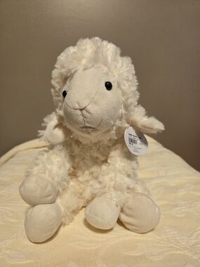 2017 Wishlist Creamy Lamb Plush